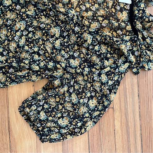 Sézane Irena Black Yellow Floral Ruffle Short Sleeve Blouse FR 34 - Picture 4 of 7